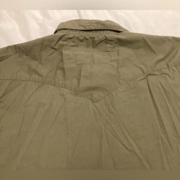 Quicksilver- Olive Green - Long Sleeve Casual Button Down Shirt - Picture 8 of 8